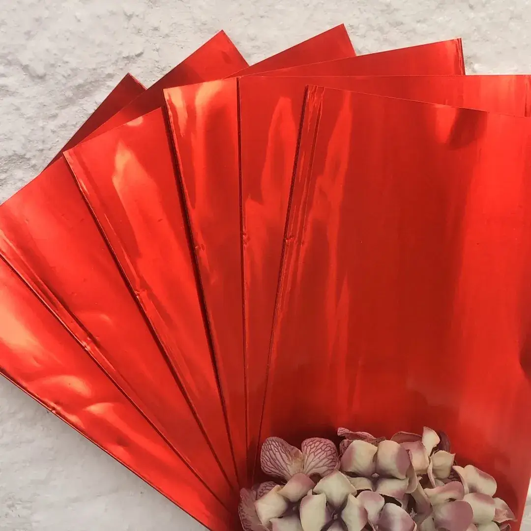 Metallfolie Bastelfolie rot-silber – Bild 10 – Chiemgauer Heimatwerk Trachten-Onlineshop Metallfolie Bastelfolie rot-silber - Bild 10 - Chiemgauer Heimatwerk Trachten-Onlineshop