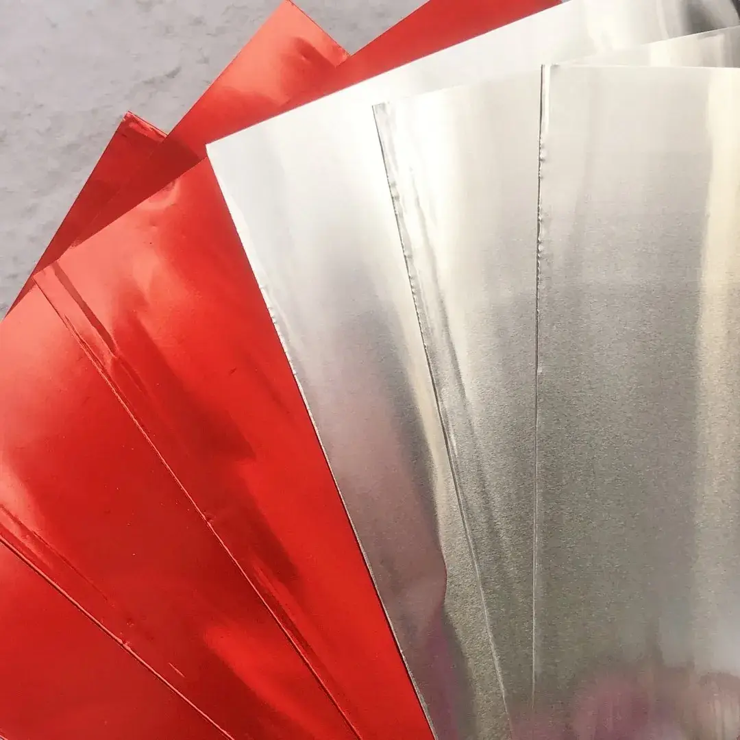 Metallfolie Bastelfolie rot-silber – Bild 7 – Chiemgauer Heimatwerk Trachten-Onlineshop Metallfolie Bastelfolie rot-silber - Bild 7 - Chiemgauer Heimatwerk Trachten-Onlineshop
