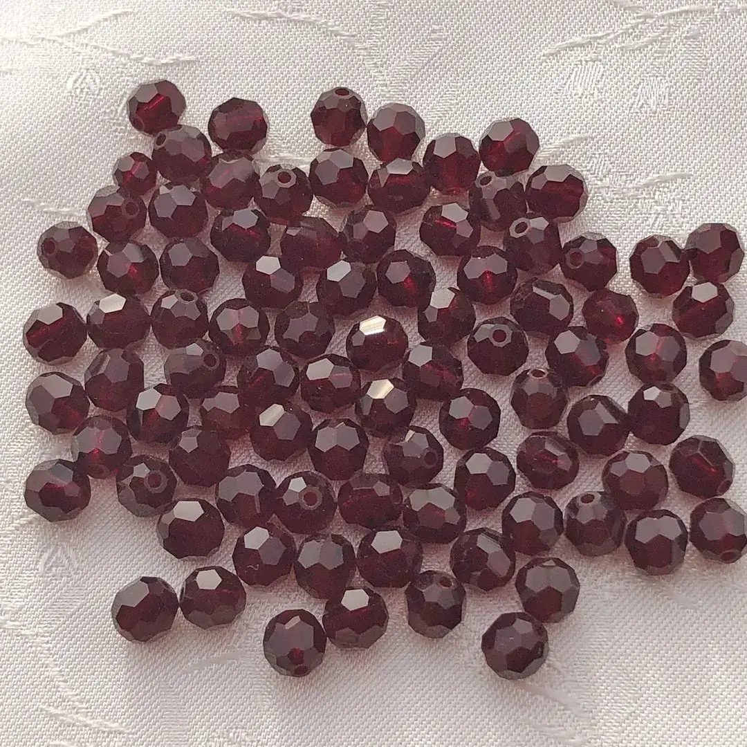 Swarovski Perle geschliffen granat 8 mm – Bild 2 – Chiemgauer Heimatwerk traditioneller Trachten-Onlineshop Swarovski Perle geschliffen granat 8 mm - Bild 2 - Chiemgauer Heimatwerk traditioneller Trachten-Onlineshop