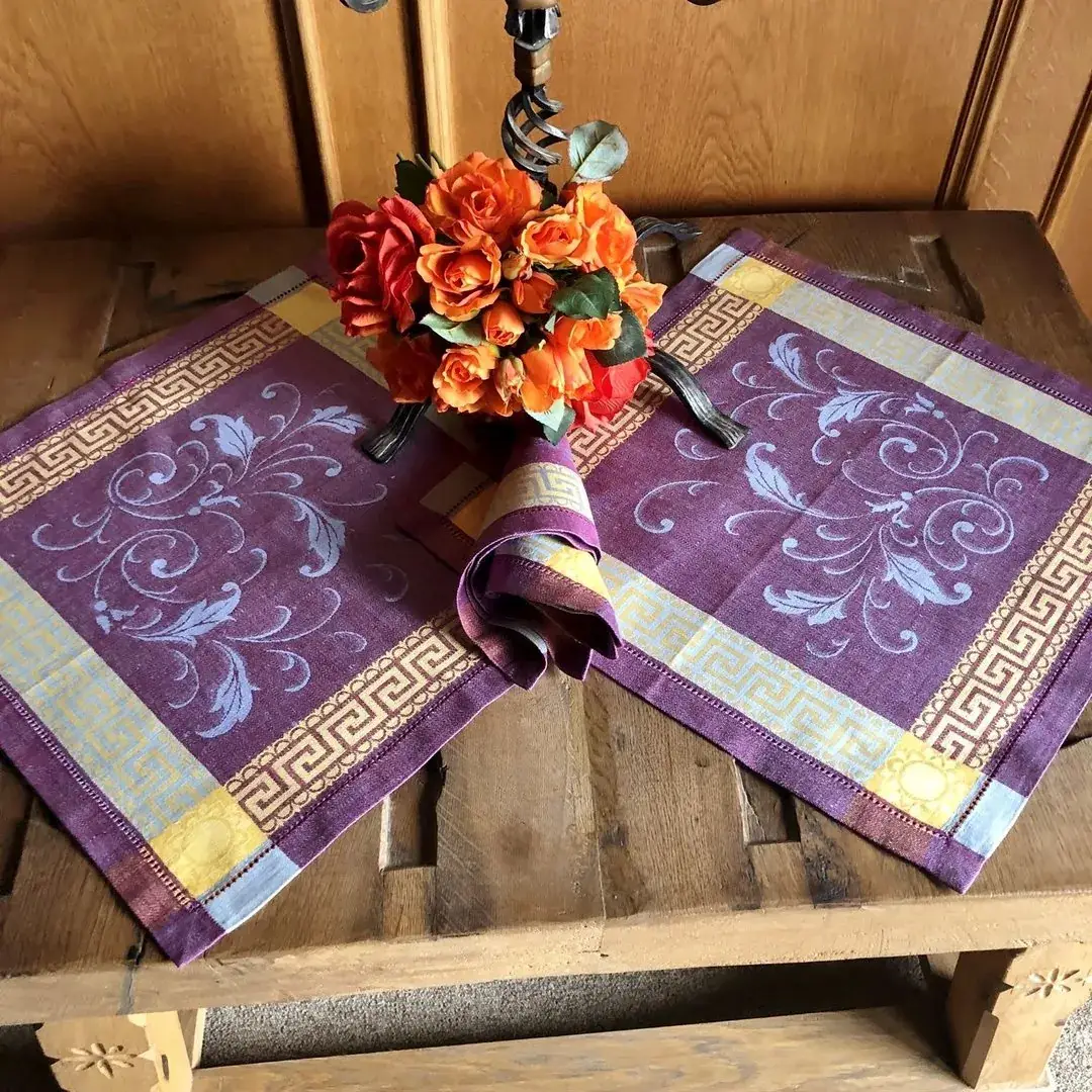Leinen Serviette in beere-bleu – Bild 2 – Chiemgauer Heimatwerk Trachten-Onlineshop Leinen Serviette in beere-bleu - Bild 2 - Chiemgauer Heimatwerk Trachten-Onlineshop