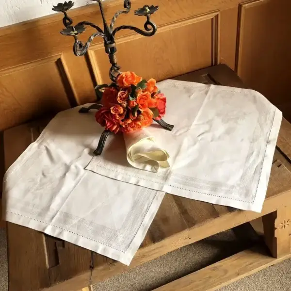 Leinen Serviette in creme – Bild 1 – Chiemgauer Heimatwerk Trachten-Onlineshop Leinen Serviette in creme - Bild 1 - Chiemgauer Heimatwerk Trachten-Onlineshop