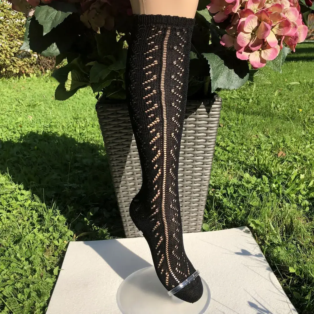 Lusana Trachtenstrümpfe Kniestrümpfe in schwarz No. 2 – Bild 7 – Chiemgauer Heimatwerk Trachten-Onlineshop Lusana Trachtenstrümpfe Kniestrümpfe in schwarz No. 2 - Bild 7 - Chiemgauer Heimatwerk Trachten-Onlineshop