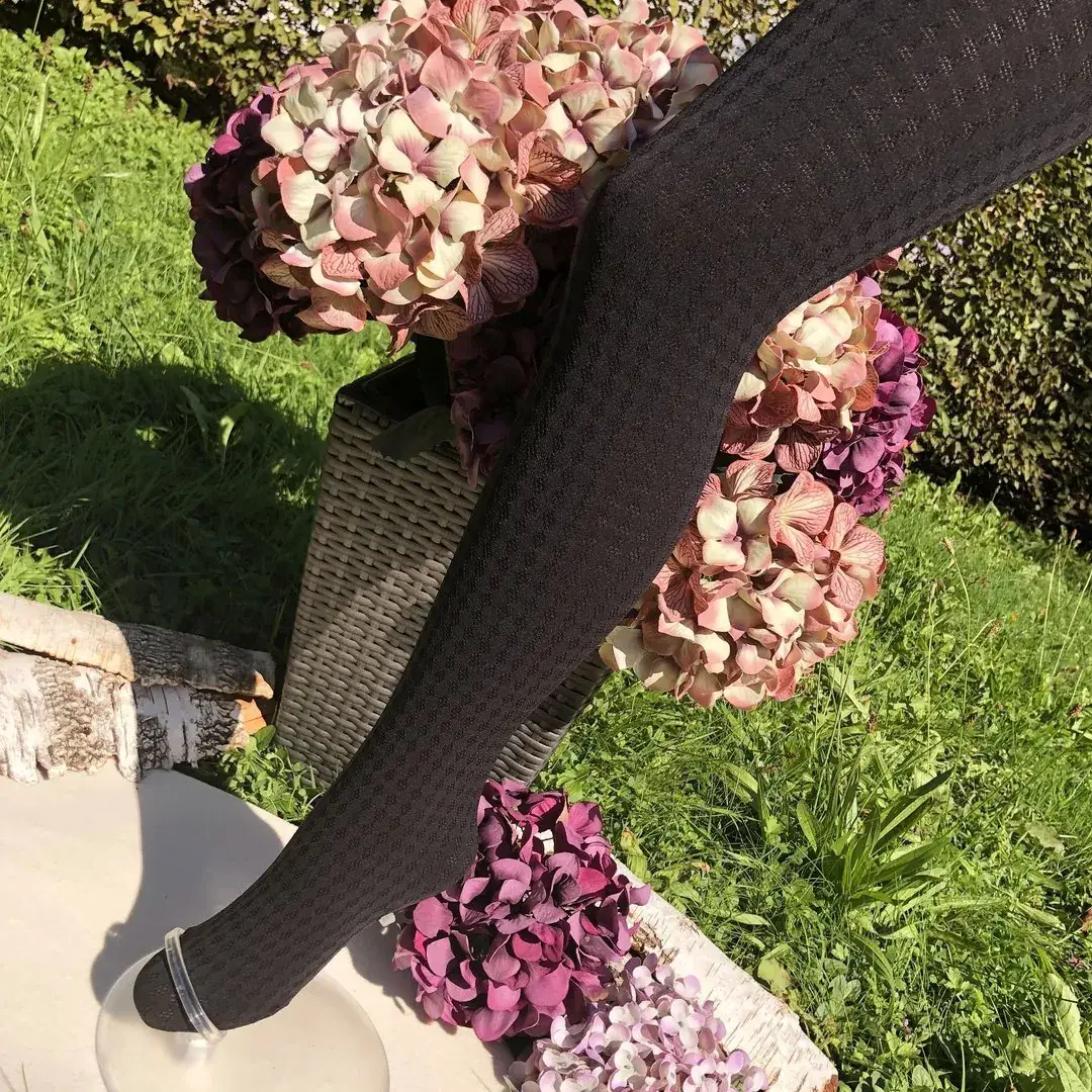 Lusana Trachtenstrumpfhose mit Raute in schwarz – Bild 6 – Chiemgauer Heimatwerk Trachten-Onlineshop Lusana Trachtenstrumpfhose mit Raute in schwarz - Bild 6 - Chiemgauer Heimatwerk Trachten-Onlineshop
