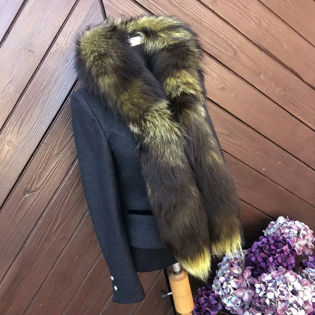 Pelz-Stola aus Fuchs in olivgrün – Bild 1 – Chiemgauer Heimatwerk Trachten-Onlineshop Pelz-Stola aus Fuchs in olivgrün - Bild 1 - Chiemgauer Heimatwerk Trachten-Onlineshop