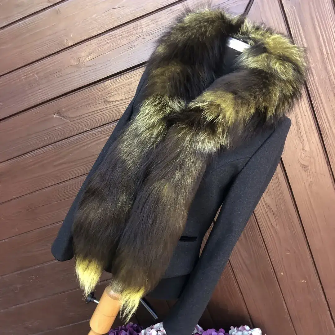 Pelz-Stola aus Fuchs in olivgrün – Bild 2 – Chiemgauer Heimatwerk Trachten-Onlineshop Pelz-Stola aus Fuchs in olivgrün - Bild 2 - Chiemgauer Heimatwerk Trachten-Onlineshop