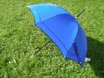 Regenschirm aus Satin blau – Bild 1 – Chiemgauer Heimatwerk Trachten-Onlineshop Regenschirm aus Satin blau - Bild 1 - Chiemgauer Heimatwerk Trachten-Onlineshop