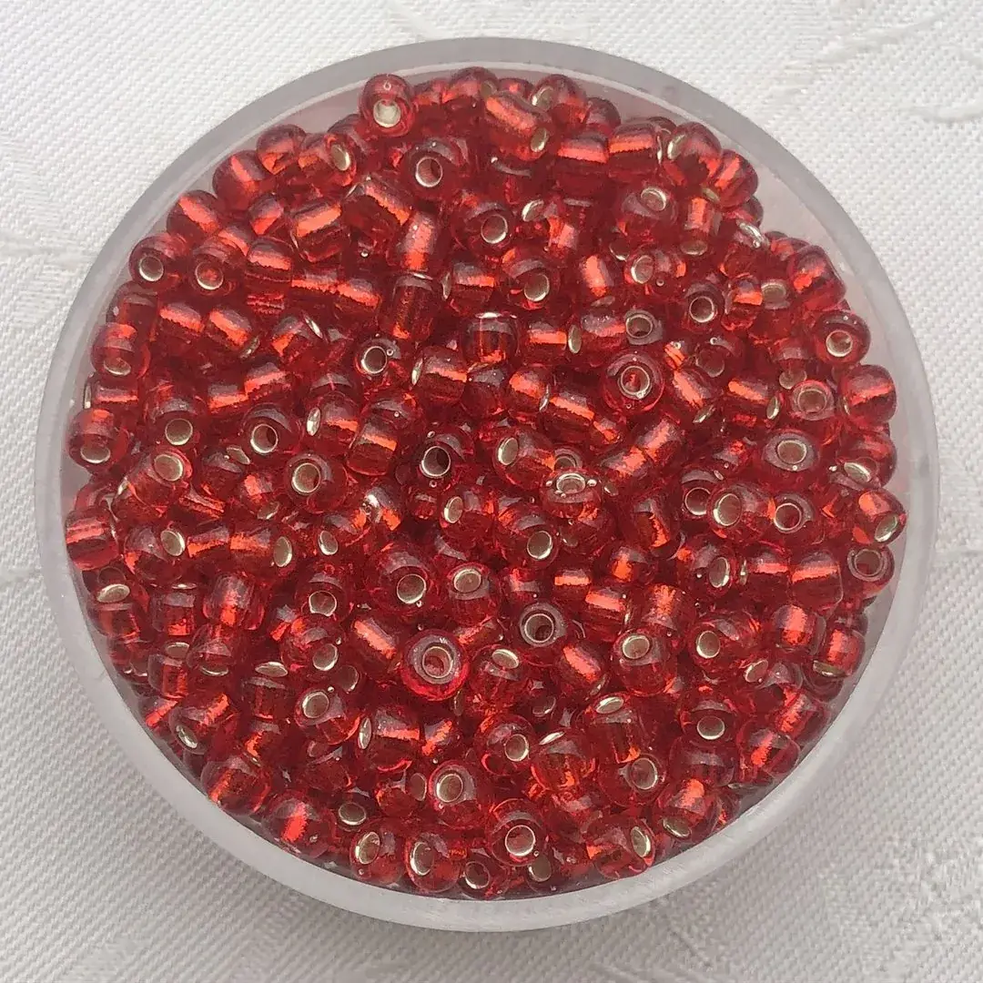 Rocailles Glasperlen rot No. 41 – Bild 2 – Chiemgauer Heimatwerk Trachten-Onlineshop Rocailles Glasperlen rot No. 41 - Bild 2 - Chiemgauer Heimatwerk Trachten-Onlineshop