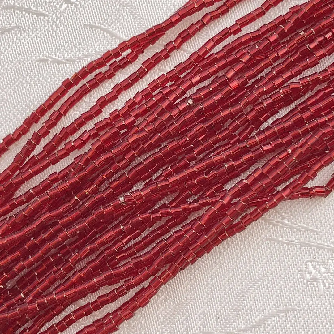 Rocailles Glasstifte rot No. 24 – Bild 7 – Chiemgauer Heimatwerk Trachten-Onlineshop Rocailles Glasstifte rot No. 24 - Bild 7 - Chiemgauer Heimatwerk Trachten-Onlineshop