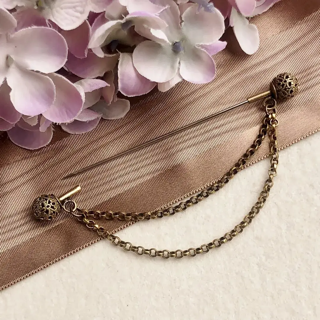 Schürzennadel Tuchnadel filigran altgold – Bild 4 – Chiemgauer Heimatwerk Trachten-Onlineshop Schürzennadel Tuchnadel filigran altgold - Bild 4 - Chiemgauer Heimatwerk Trachten-Onlineshop