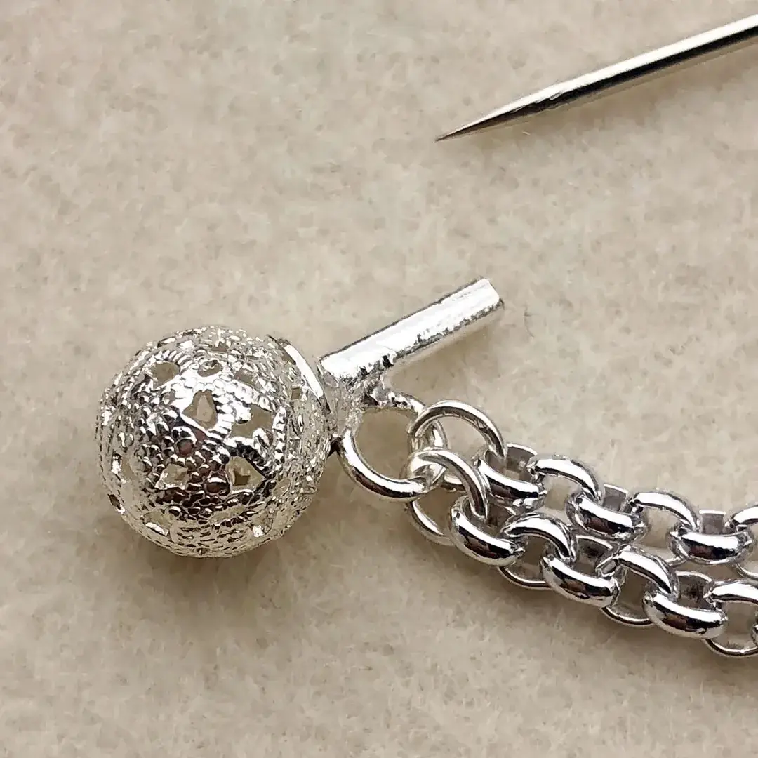 Schürzennadel Tuchnadel filigran silber No. 1 – Bild 25 – Chiemgauer Heimatwerk Trachten-Onlineshop Schürzennadel Tuchnadel filigran silber No. 1 - Bild 25 - Chiemgauer Heimatwerk Trachten-Onlineshop