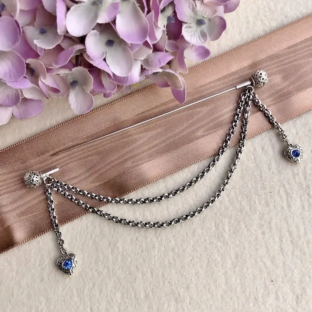 Schürzennadel Tuchnadel mit Herz blau – Bild 3 – Chiemgauer Heimatwerk Trachten-Onlineshop Schürzennadel Tuchnadel mit Herz blau - Bild 3 - Chiemgauer Heimatwerk Trachten-Onlineshop