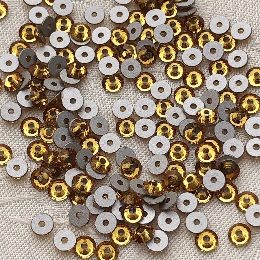 Swarovski Lochstrass bernstein 3 mm – Bild 9 – Chiemgauer Heimatwerk Trachten-Onlineshop Swarovski Lochstrass bernstein 3 mm - Bild 9 - Chiemgauer Heimatwerk Trachten-Onlineshop