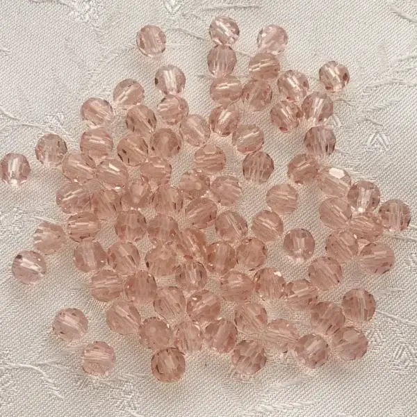 Swarovski Perle geschliffen altrosa 5 mm – Bild 1 – Chiemgauer Heimatwerk Trachten-Onlineshop Swarovski Perle geschliffen altrosa 5 mm - Bild 1 - Chiemgauer Heimatwerk Trachten-Onlineshop