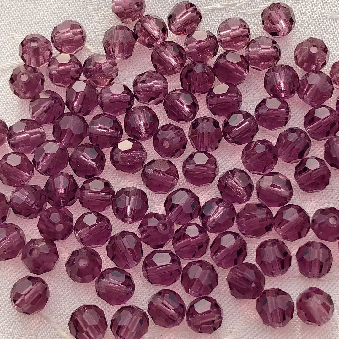 Swarovski Perle geschliffen amethyst 5 mm – Bild 5 – Chiemgauer Heimatwerk Trachten-Onlineshop Swarovski Perle geschliffen amethyst 5 mm - Bild 5 - Chiemgauer Heimatwerk Trachten-Onlineshop