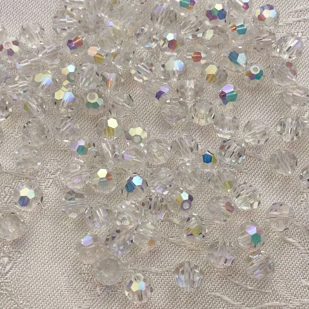 Swarovski Perle geschliffen kristall AB 5 mm – Bild 2 – Chiemgauer Heimatwerk Trachten-Onlineshop Swarovski Perle geschliffen kristall AB 5 mm - Bild 2 - Chiemgauer Heimatwerk Trachten-Onlineshop