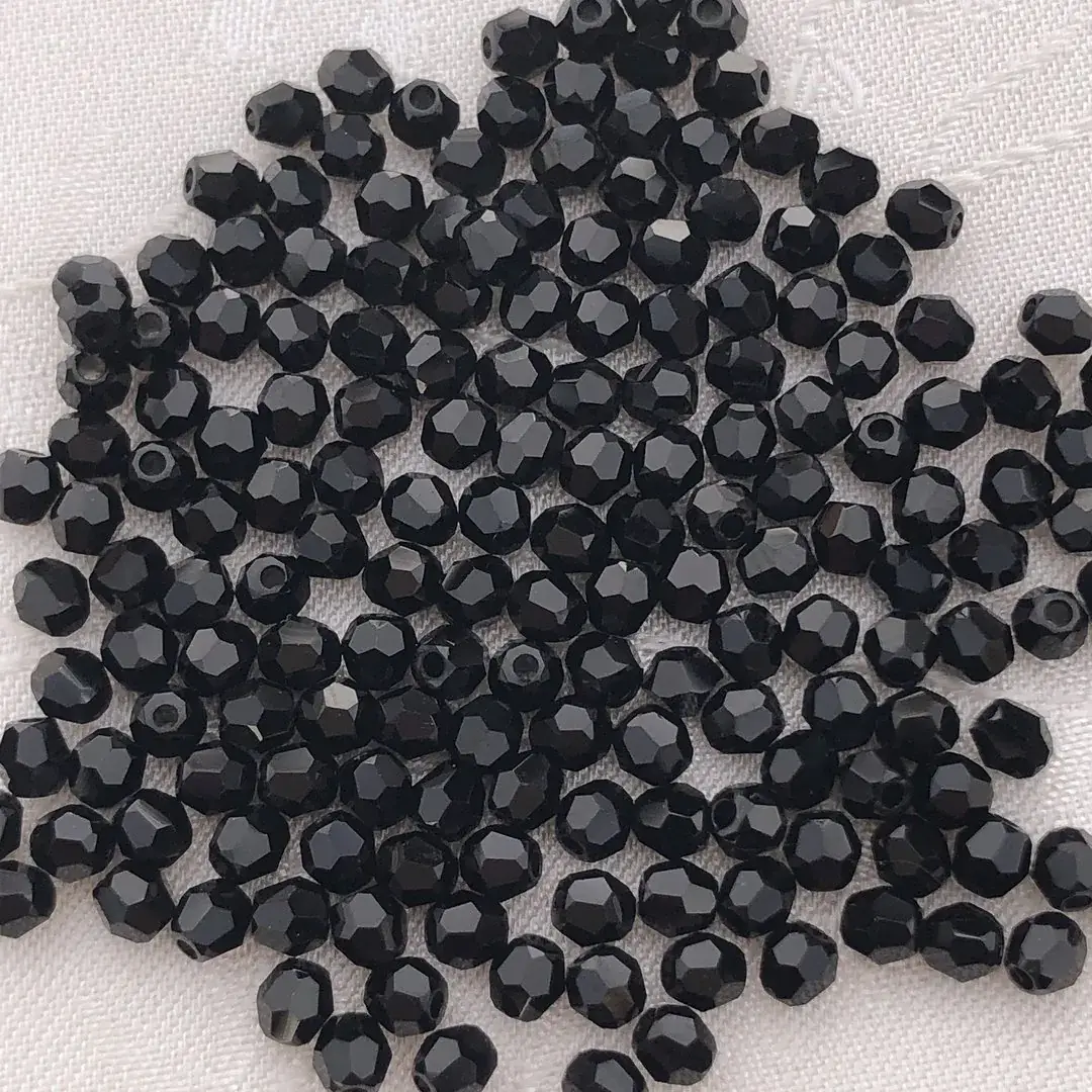 Swarovski Perle geschliffen schwarz 2 mm – Bild 4 – Chiemgauer Heimatwerk Trachten-Onlineshop Swarovski Perle geschliffen schwarz 2 mm - Bild 4 - Chiemgauer Heimatwerk Trachten-Onlineshop