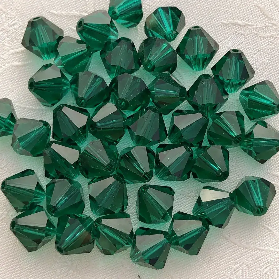 Swarovski Rhombe geschliffen grün 6 mm – Bild 8 – Chiemgauer Heimatwerk Trachten-Onlineshop Swarovski Rhombe geschliffen grün 6 mm - Bild 8 - Chiemgauer Heimatwerk Trachten-Onlineshop
