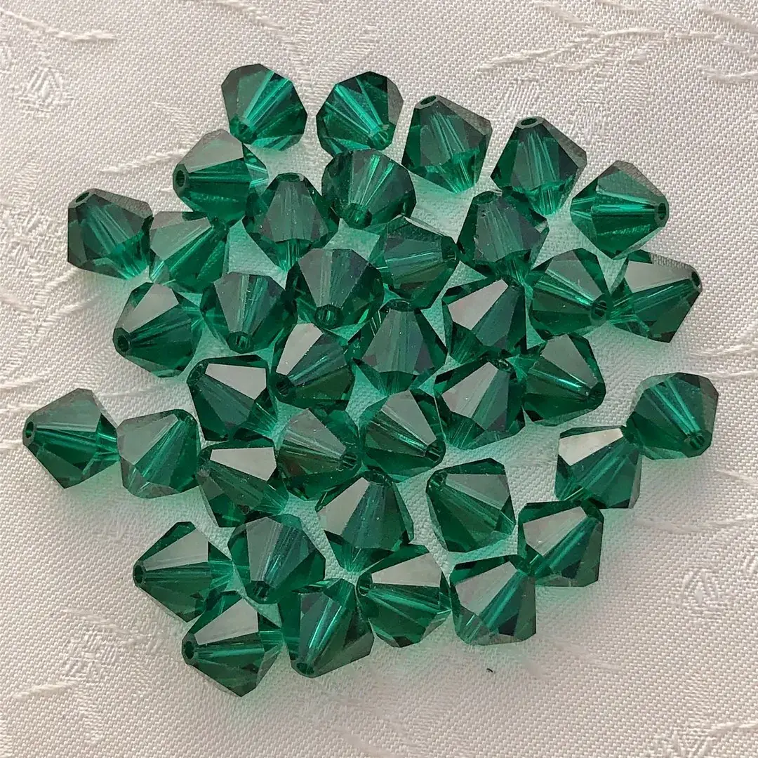 Swarovski Rhombe geschliffen grün 8 mm – Bild 3 – Chiemgauer Heimatwerk Trachten-Onlineshop Swarovski Rhombe geschliffen grün 8 mm - Bild 3 - Chiemgauer Heimatwerk Trachten-Onlineshop