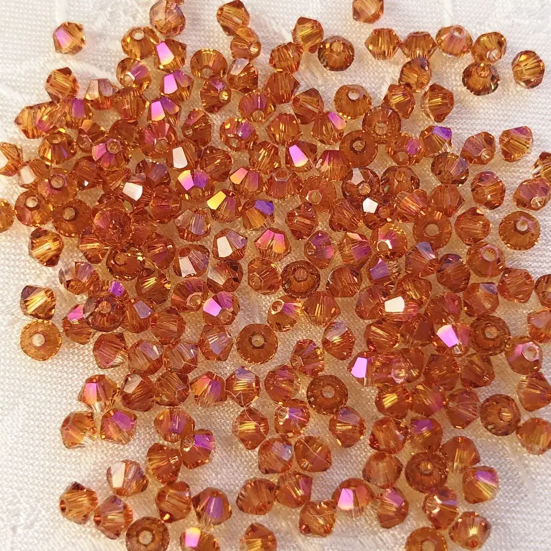 Swarovski Rhombe geschliffen orange 3 mm – Bild 5 – Chiemgauer Heimatwerk Trachten-Onlineshop Swarovski Rhombe geschliffen orange 3 mm - Bild 5 - Chiemgauer Heimatwerk Trachten-Onlineshop