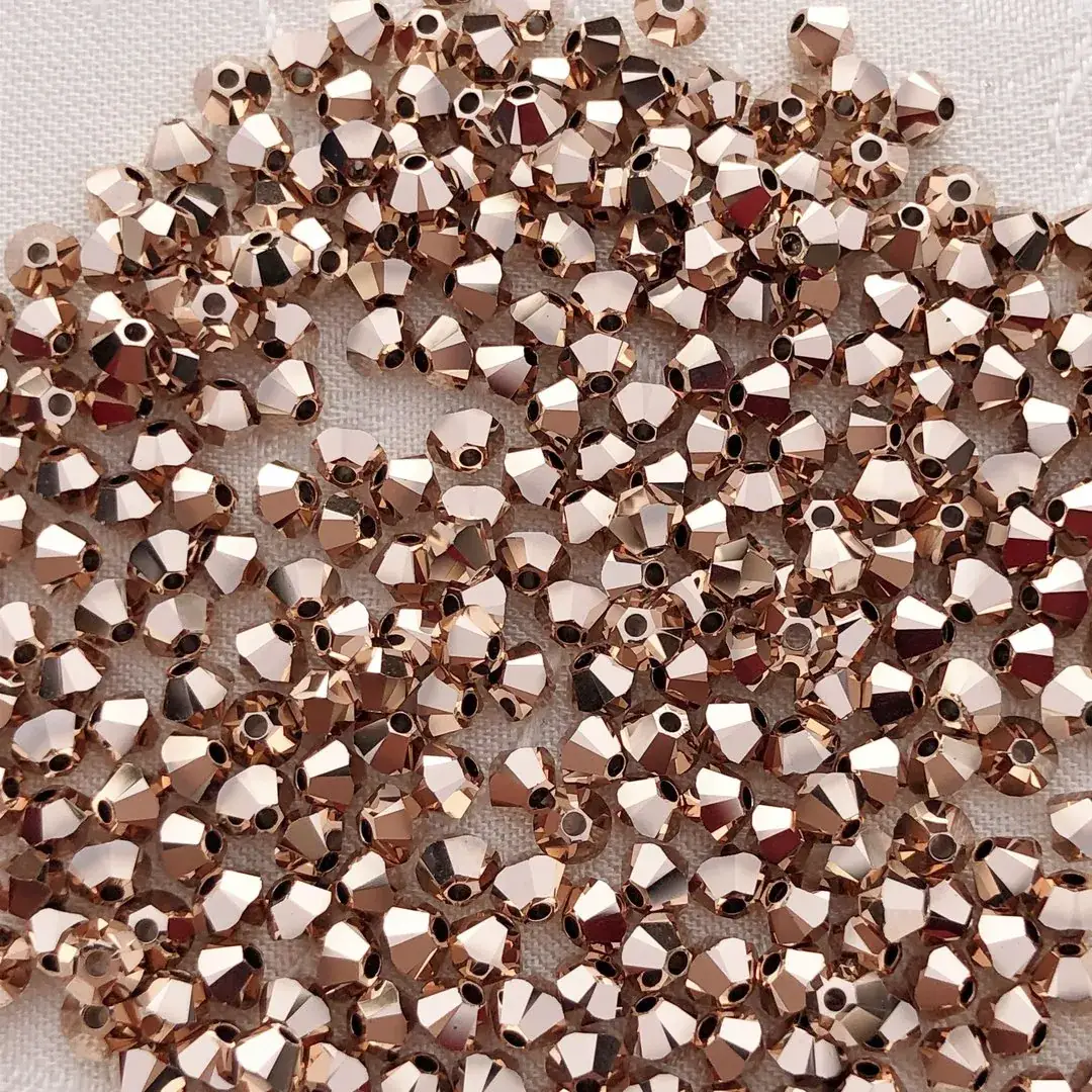Swarovski Rhombe geschliffen roségold 3 mm – Bild 4 – Chiemgauer Heimatwerk Trachten-Onlineshop Swarovski Rhombe geschliffen roségold 3 mm - Bild 4 - Chiemgauer Heimatwerk Trachten-Onlineshop