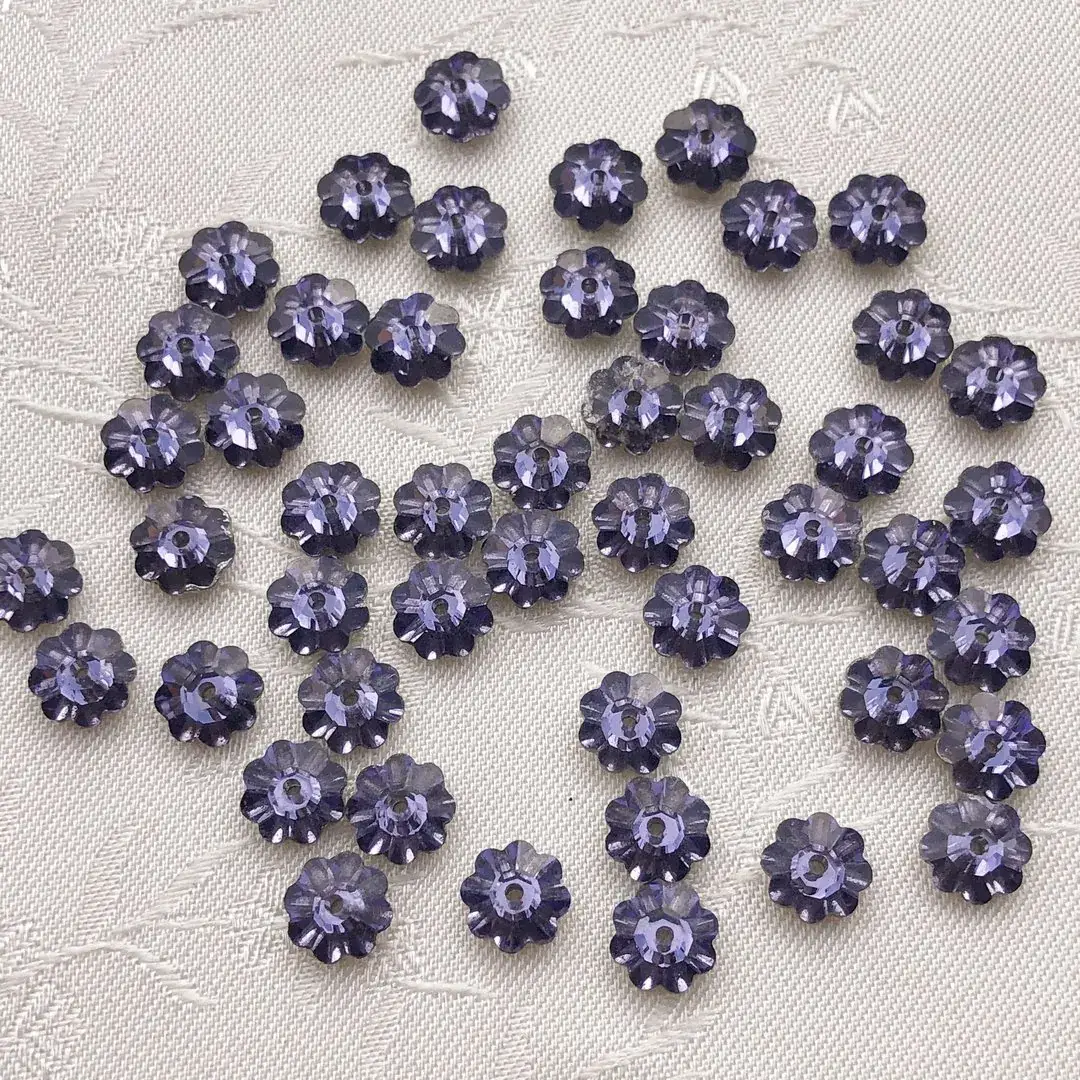 Swarovski Strassblume lavendel 5 mm – Bild 1 – Chiemgauer Heimatwerk Trachten-Onlineshop Swarovski Strassblume lavendel 5 mm - Bild 1 - Chiemgauer Heimatwerk Trachten-Onlineshop