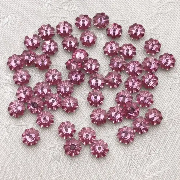 Swarovski Strassblume rosa 5 mm – Bild 1 – Chiemgauer Heimatwerk Trachten-Onlineshop Swarovski Strassblume rosa 5 mm - Bild 1 - Chiemgauer Heimatwerk Trachten-Onlineshop