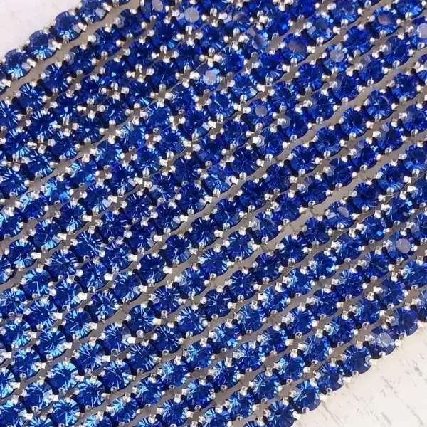 Swarovski Strasskette blau No. 1 – Bild 1 – Chiemgauer Heimatwerk Trachten-Onlineshop Swarovski Strasskette blau No. 1 - Bild 1 - Chiemgauer Heimatwerk Trachten-Onlineshop