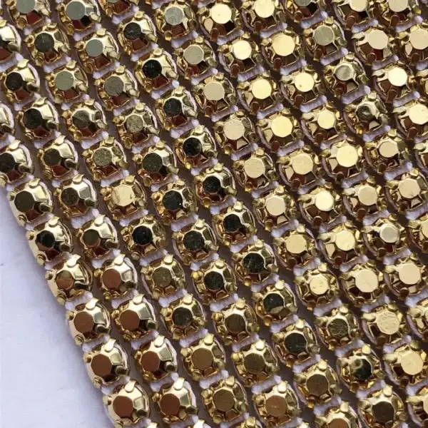 Swarovski Strasskette gold – Bild 1 – Chiemgauer Heimatwerk Trachten-Onlineshop Swarovski Strasskette gold - Bild 1 - Chiemgauer Heimatwerk Trachten-Onlineshop