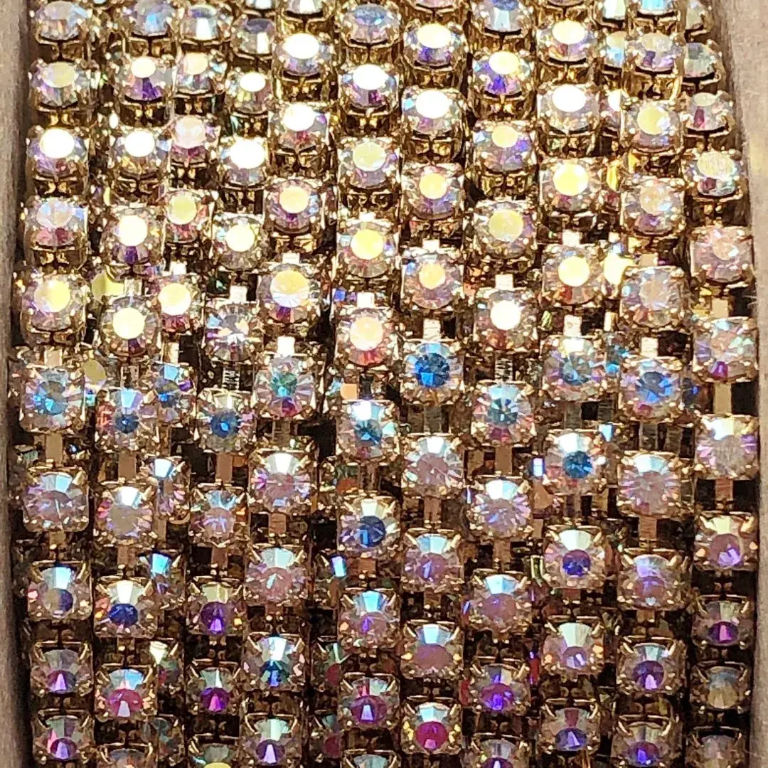 Swarovski Strasskette KristallAB No. 1 – Bild 9 – Chiemgauer Heimatwerk Trachten-Onlineshop Swarovski Strasskette KristallAB No. 1 - Bild 9 - Chiemgauer Heimatwerk Trachten-Onlineshop