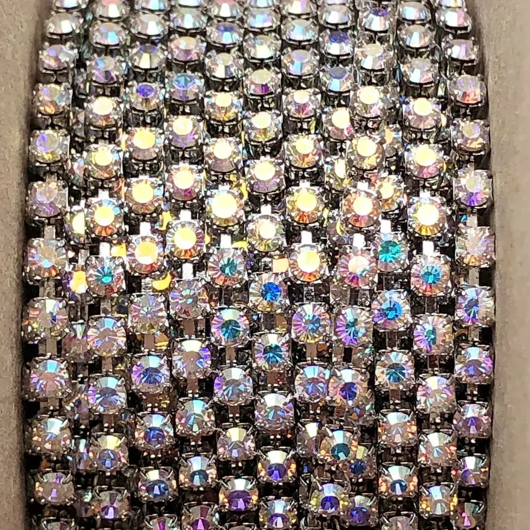 Swarovski Strasskette KristallAB No. 11 – Bild 6 – Chiemgauer Heimatwerk Trachten-Onlineshop Swarovski Strasskette KristallAB No. 11 - Bild 6 - Chiemgauer Heimatwerk Trachten-Onlineshop