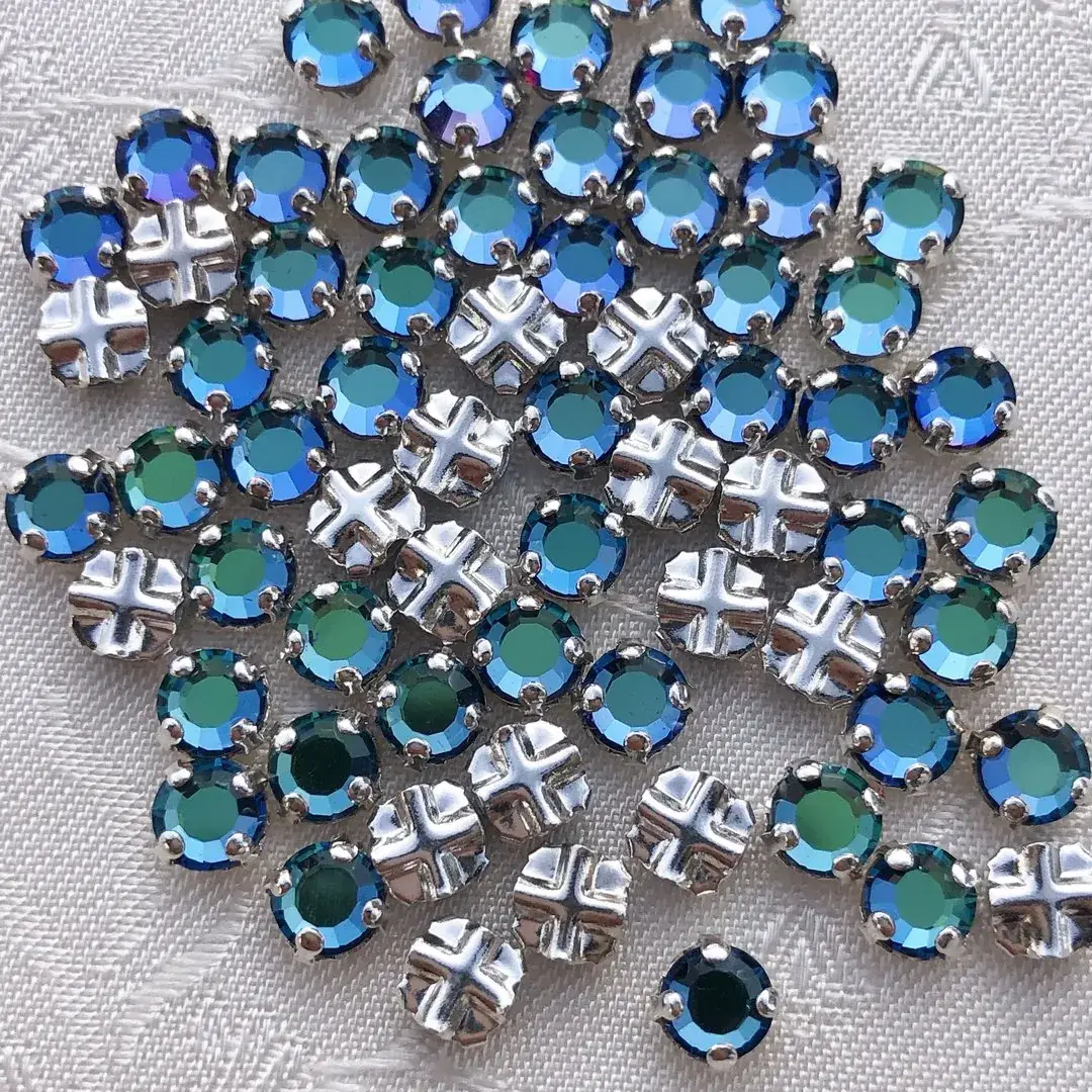 Swarovski Strassstein annähbar karibik SS 16 No. 53 – Bild 4 – Chiemgauer Heimatwerk Trachten-Onlineshop Swarovski Strassstein annähbar karibik SS 16 No. 53 - Bild 4 - Chiemgauer Heimatwerk Trachten-Onlineshop
