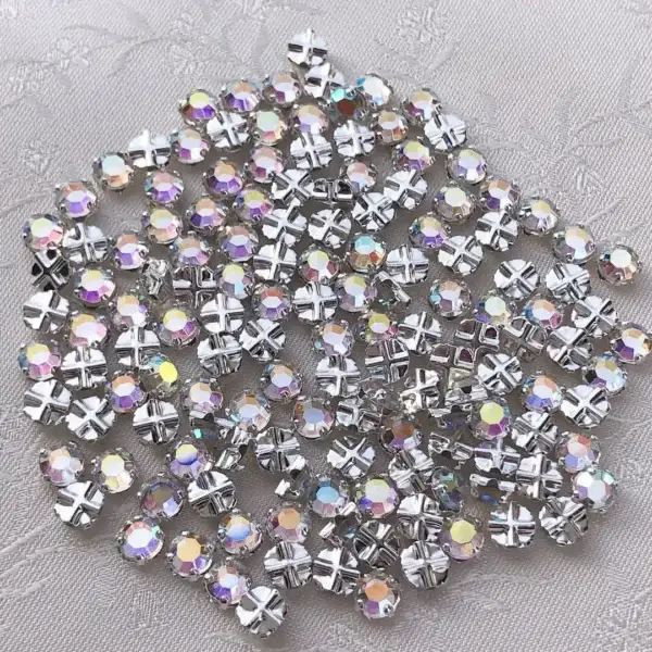 Swarovski Strassstein annähbar kristall AB SS 12 No. 54 – Bild 1 – Chiemgauer Heimatwerk Trachten-Onlineshop Swarovski Strassstein annähbar kristall AB SS 12 No. 54 - Bild 1 - Chiemgauer Heimatwerk Trachten-Onlineshop