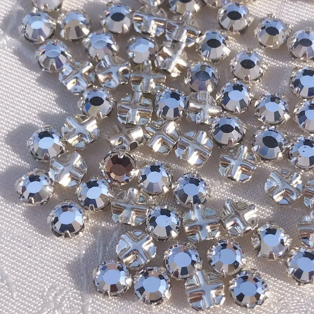 Swarovski Strassstein annähbar kristall SS 16 No. 39 – Bild 6 – Chiemgauer Heimatwerk Trachten-Onlineshop Swarovski Strassstein annähbar kristall SS 16 No. 39 - Bild 6 - Chiemgauer Heimatwerk Trachten-Onlineshop