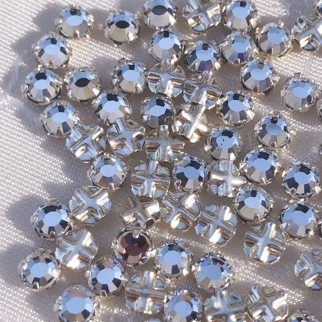 Swarovski Strassstein annähbar kristall SS 16 No. 19 – Bild 19 – Chiemgauer Heimatwerk Trachten-Onlineshop Swarovski Strassstein annähbar kristall SS 16 No. 19 - Bild 19 - Chiemgauer Heimatwerk Trachten-Onlineshop