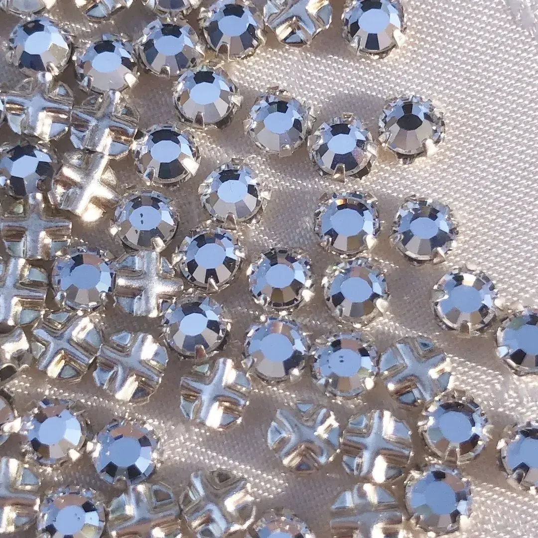 Swarovski Strassstein annähbar kristall SS 16 No. 39 – Bild 15 – Chiemgauer Heimatwerk Trachten-Onlineshop Swarovski Strassstein annähbar kristall SS 16 No. 39 - Bild 15 - Chiemgauer Heimatwerk Trachten-Onlineshop