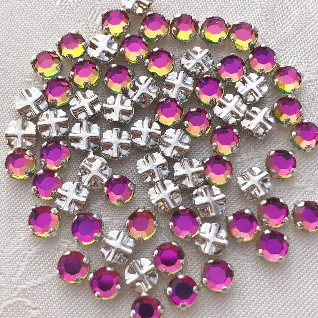 Swarovski Strassstein annähbar pink AB SS 16 No. 25 – Bild 6 – Chiemgauer Heimatwerk Trachten-Onlineshop Swarovski Strassstein annähbar pink AB SS 16 No. 25 - Bild 6 - Chiemgauer Heimatwerk Trachten-Onlineshop