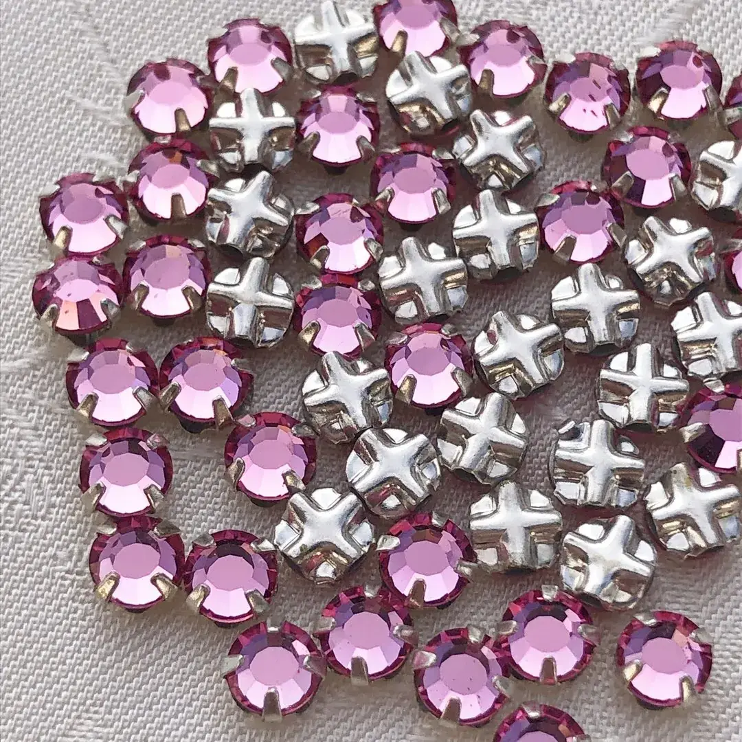 Swarovski Strassstein annähbar rosa SS 16 No. 60 – Bild 3 – Chiemgauer Heimatwerk Trachten-Onlineshop Swarovski Strassstein annähbar rosa SS 16 No. 60 - Bild 3 - Chiemgauer Heimatwerk Trachten-Onlineshop