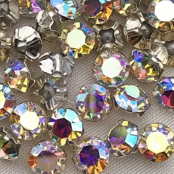 Swarovski Strassstein kristall AB SS 20 – Bild 9 – Chiemgauer Heimatwerk Trachten-Onlineshop Swarovski Strassstein kristall AB SS 20 - Bild 9 - Chiemgauer Heimatwerk Trachten-Onlineshop