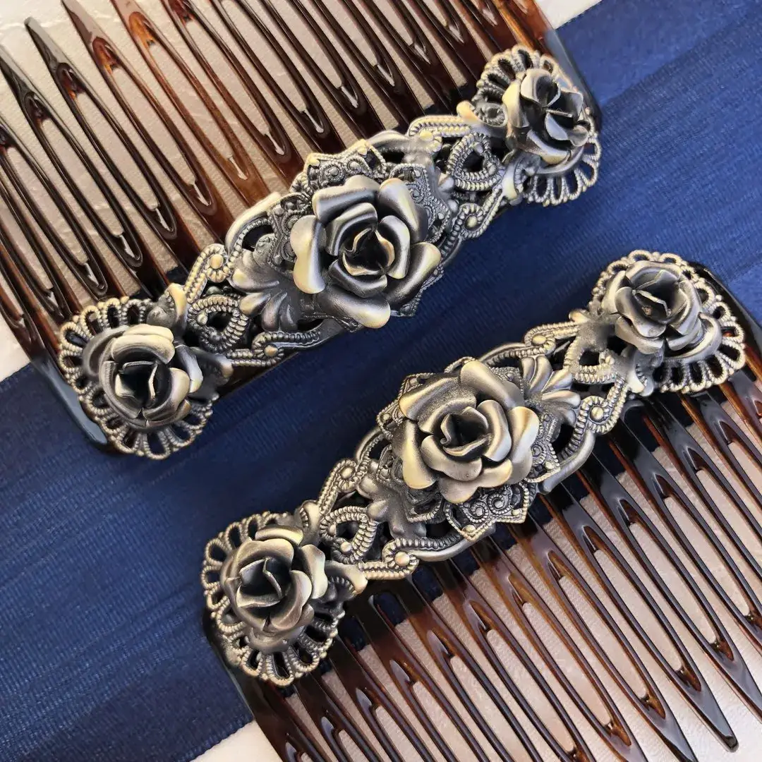 Trachten-Haarkamm mit Rose bronze No. 3 – Bild 13 – Chiemgauer Heimatwerk Trachten-Onlineshop Trachten-Haarkamm mit Rose bronze No. 3 - Bild 13 - Chiemgauer Heimatwerk Trachten-Onlineshop