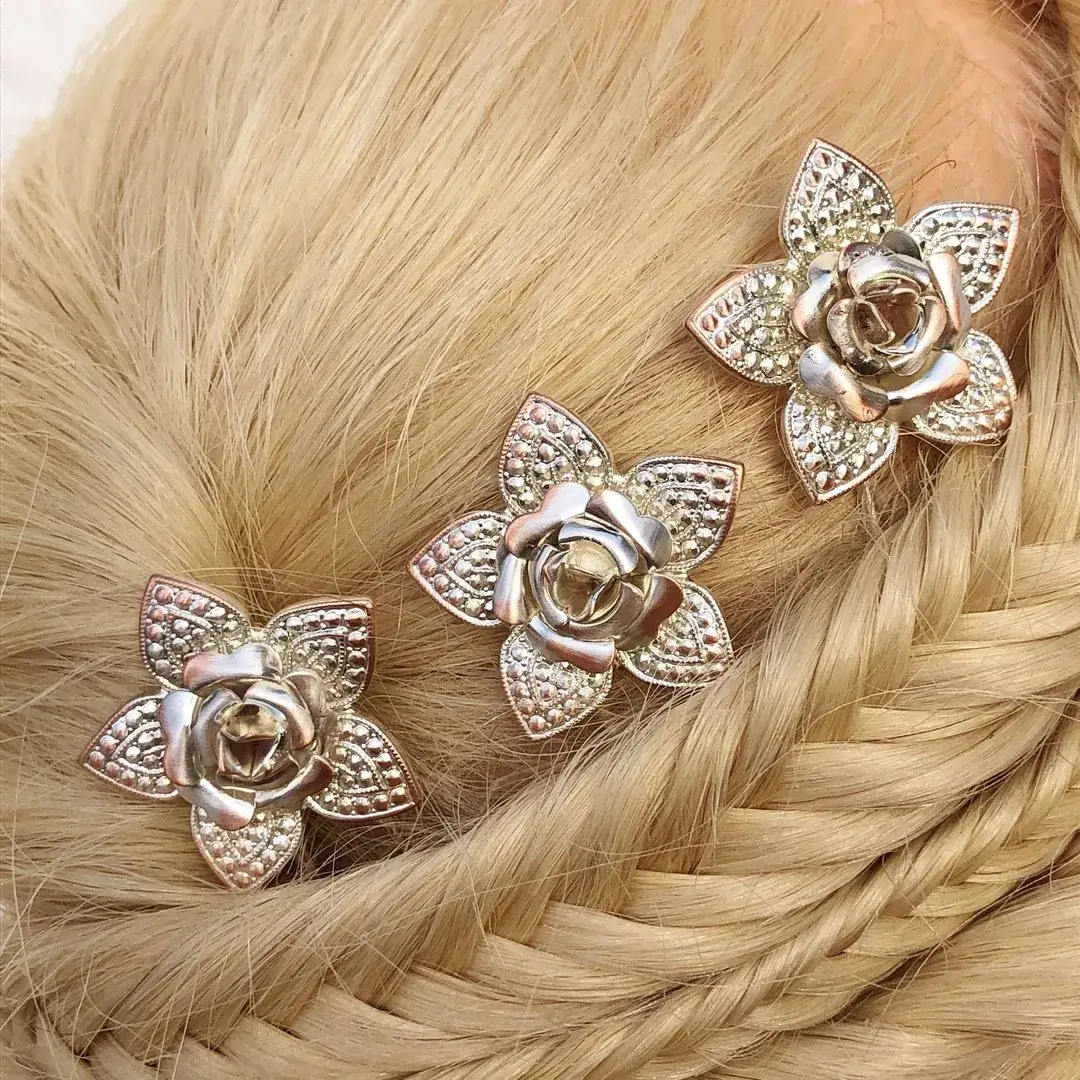 Trachten-Haarnadel mit Rose in silber-rosé – Bild 13 – Chiemgauer Heimatwerk Trachten-Onlineshop Trachten-Haarnadel mit Rose in silber-rosé - Bild 13 - Chiemgauer Heimatwerk Trachten-Onlineshop