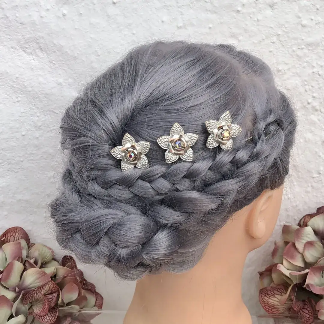Trachten-Haarnadel mit Swarovski in kristallAB – Bild 2 – Chiemgauer Heimatwerk Trachten-Onlineshop Trachten-Haarnadel mit Swarovski in kristallAB - Bild 2 - Chiemgauer Heimatwerk Trachten-Onlineshop