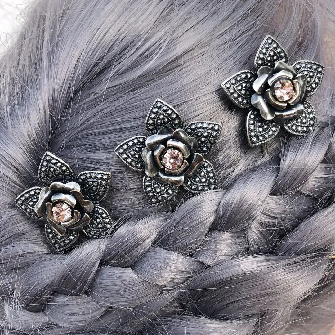 Trachten-Haarnadel mit Swarovski in rosè No. 1 – Bild 10 – Chiemgauer Heimatwerk Trachten-Onlineshop Trachten-Haarnadel mit Swarovski in rosè No. 1 - Bild 10 - Chiemgauer Heimatwerk Trachten-Onlineshop