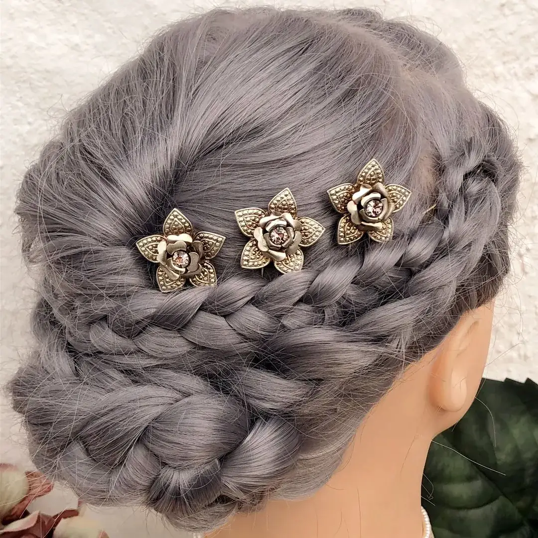 Trachten-Haarnadel mit Swarovski in rosé No. 4 – Bild 2 – Chiemgauer Heimatwerk Trachten-Onlineshop Trachten-Haarnadel mit Swarovski in rosé No. 4 - Bild 2 - Chiemgauer Heimatwerk Trachten-Onlineshop