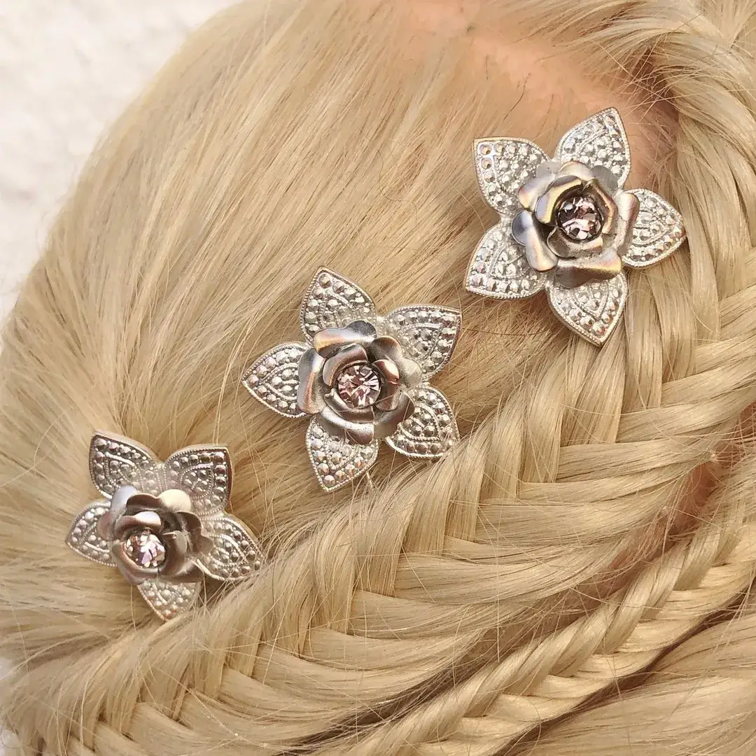 Trachten-Haarnadel mit Swarovski in rosé No. 5 – Bild 14 – Chiemgauer Heimatwerk Trachten-Onlineshop Trachten-Haarnadel mit Swarovski in rosé No. 5 - Bild 14 - Chiemgauer Heimatwerk Trachten-Onlineshop