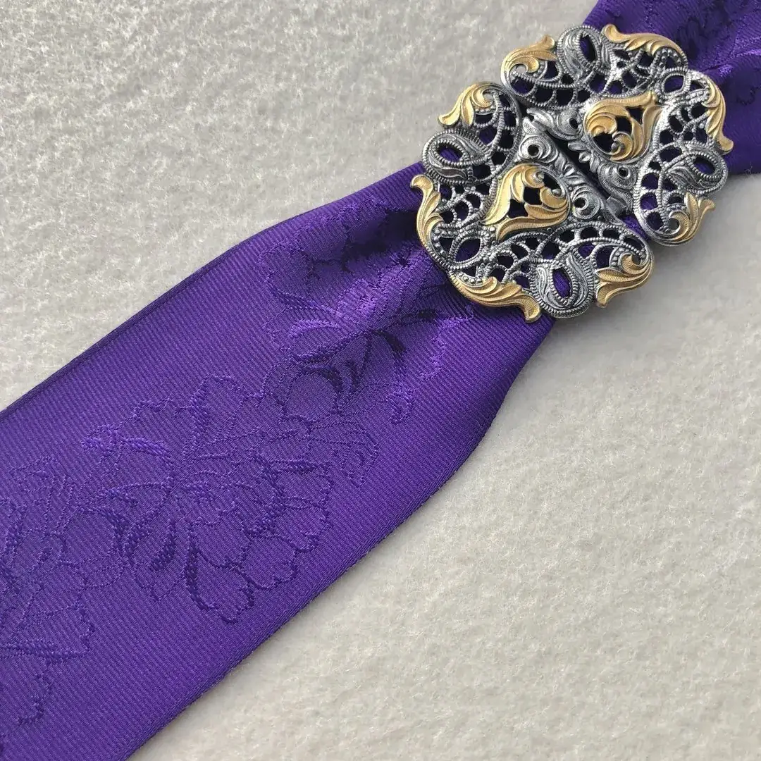 Trachtenband Ripsband in violett – Bild 6 – Chiemgauer Heimatwerk Trachten-Onlineshop Trachtenband Ripsband in violett - Bild 6 - Chiemgauer Heimatwerk Trachten-Onlineshop