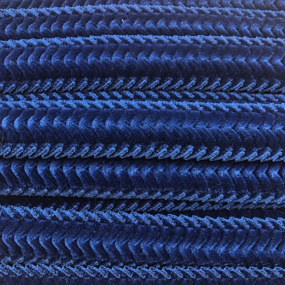 Trachtenborte Rosmarinrüsche in blau – Bild 2 – Chiemgauer Heimatwerk Trachten-Onlineshop Trachtenborte Rosmarinrüsche in blau - Bild 2 - Chiemgauer Heimatwerk Trachten-Onlineshop