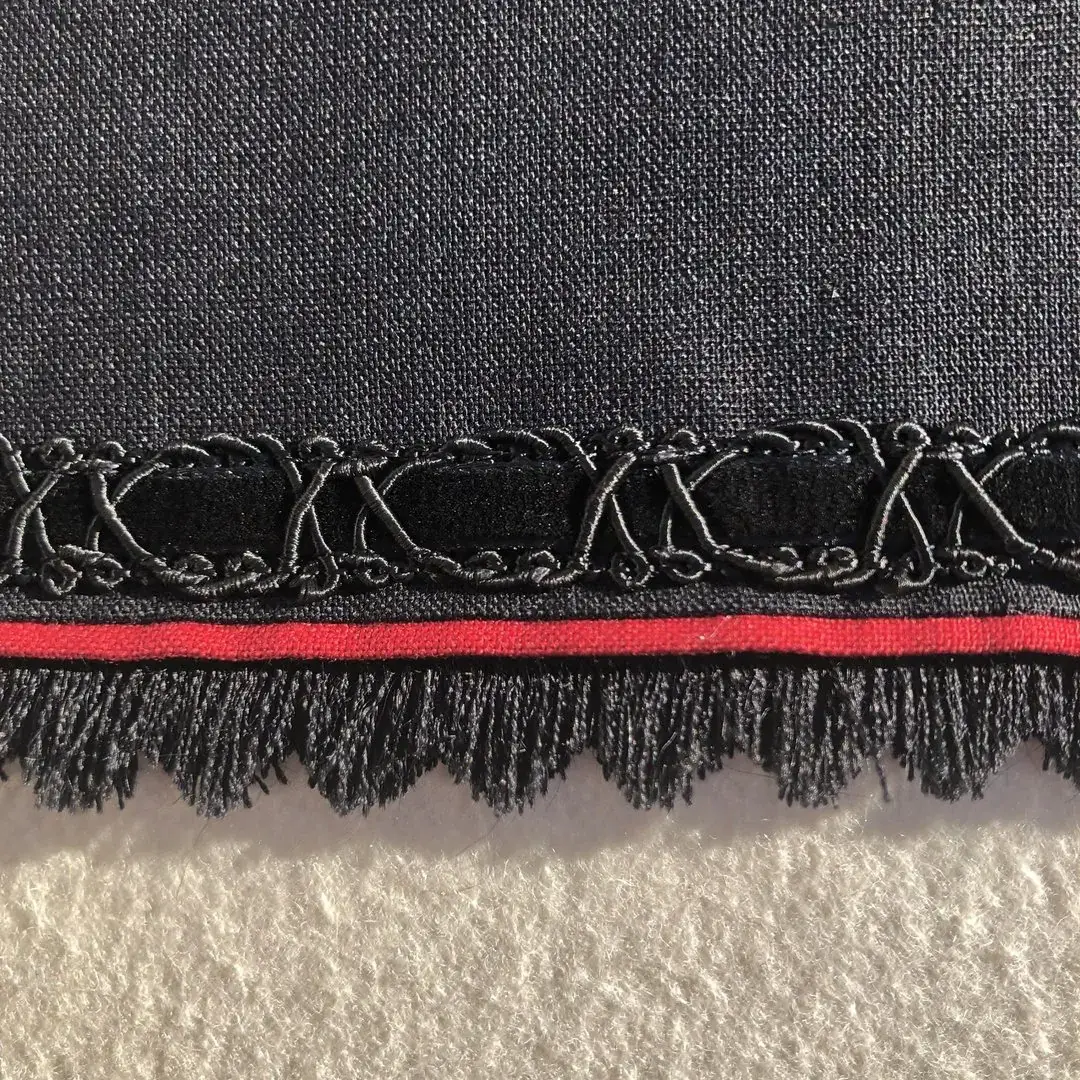 Trachtenborte Samtborte schwarz – Bild 16 – Chiemgauer Heimatwerk Trachten-Onlineshop Trachtenborte Samtborte schwarz - Bild 16 - Chiemgauer Heimatwerk Trachten-Onlineshop