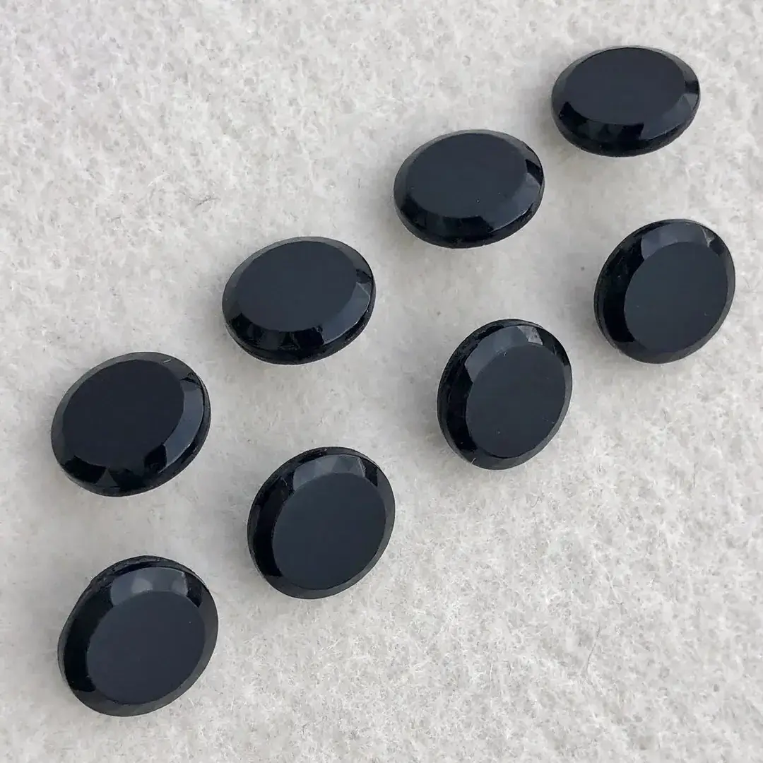 Trachtenknopf aus echtem Glas schwarz No. 28 – Bild 20 – Chiemgauer Heimatwerk Trachten-Onlineshop Trachtenknopf aus echtem Glas schwarz No. 28 - Bild 20 - Chiemgauer Heimatwerk Trachten-Onlineshop