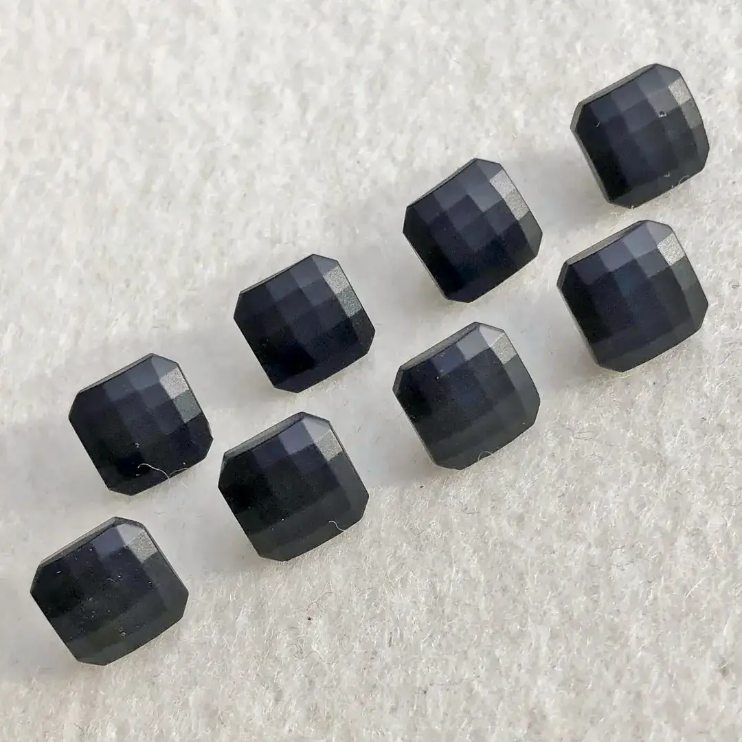 Trachtenknopf aus echtem Glas schwarz No. 37 – Bild 19 – Chiemgauer Heimatwerk Trachten-Onlineshop Trachtenknopf aus echtem Glas schwarz No. 37 - Bild 19 - Chiemgauer Heimatwerk Trachten-Onlineshop