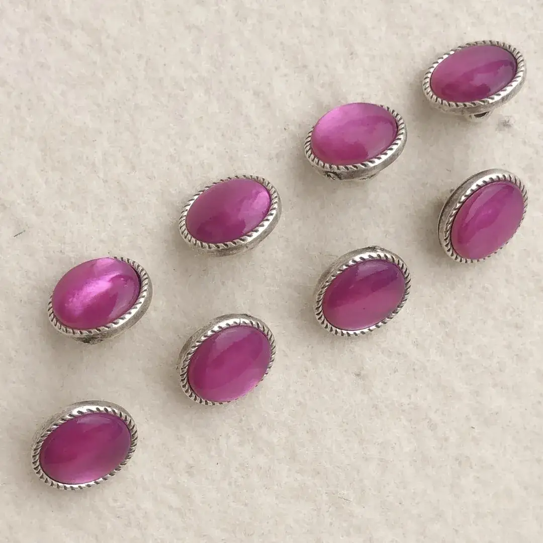 Trachtenknopf Perlmuttknopf in pink No. 2 – Bild 7 – Chiemgauer Heimatwerk Trachten-Onlineshop Trachtenknopf Perlmuttknopf in pink No. 2 - Bild 7 - Chiemgauer Heimatwerk Trachten-Onlineshop